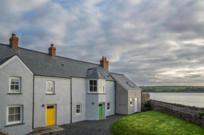 Yellow Cottage - 2 Bedroom Cottage - Dale